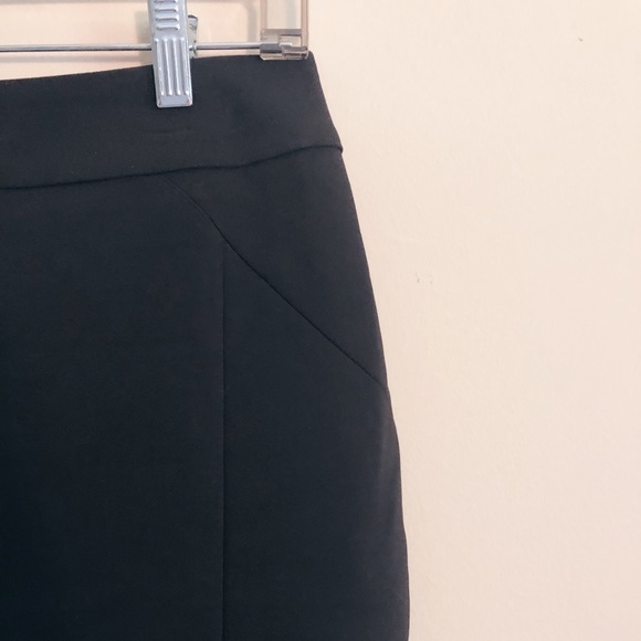 🎉 HP x2 🎉 | H&M | Black Fitted Pencil Skirt - Picture 3 of 8